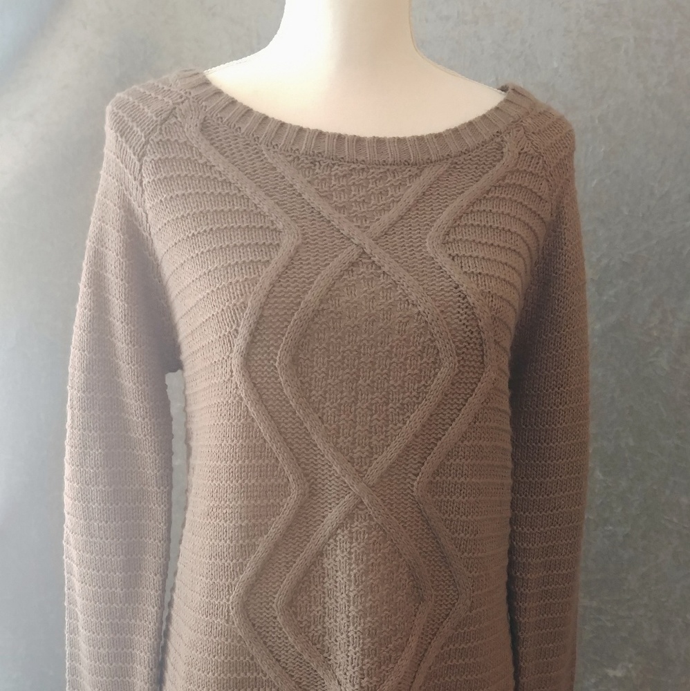 NWT taupe sweater